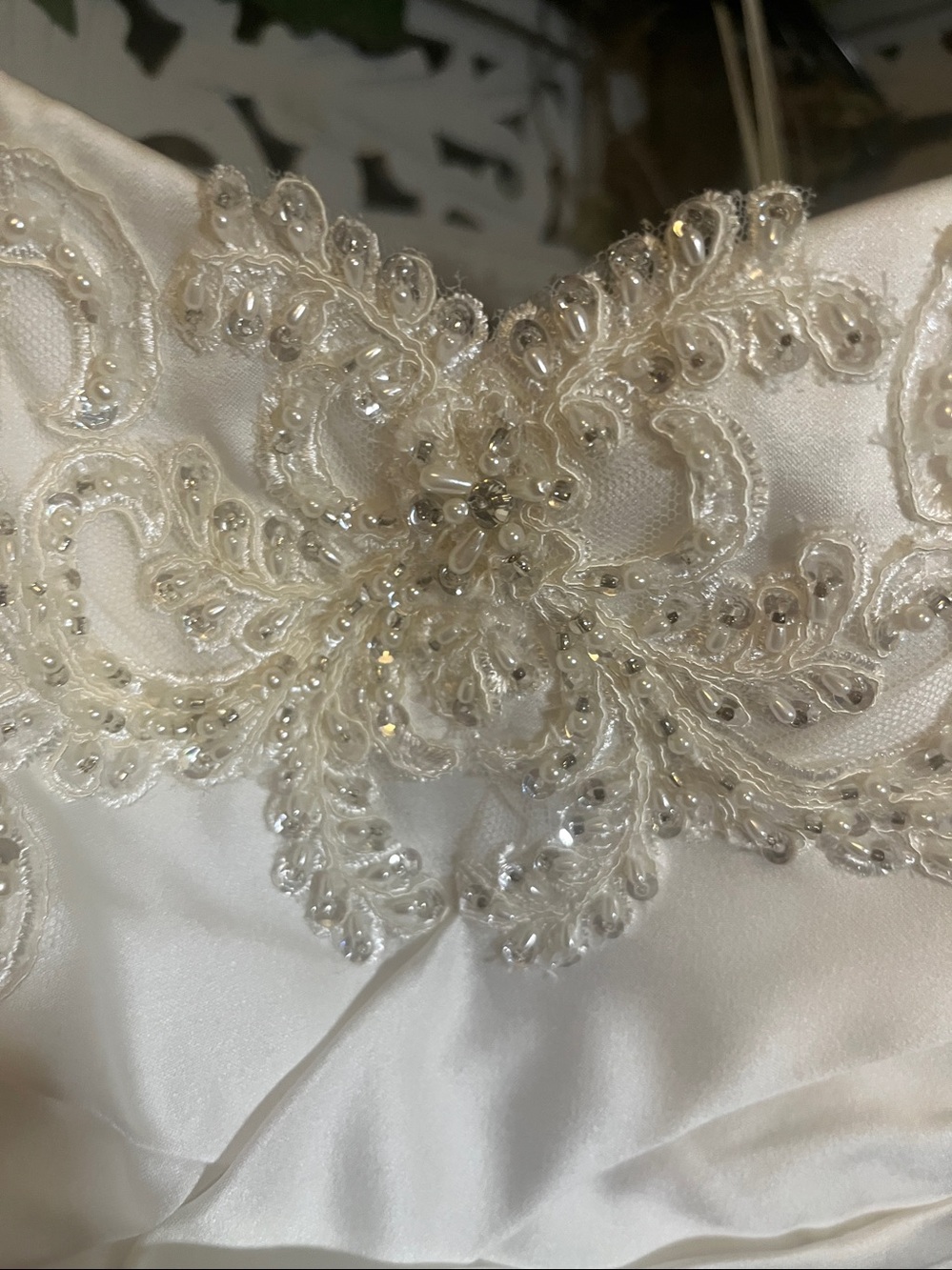 DAVIDS BRIDAL WHITE GLOSSY SATIN & SPARKLY SWEETHEART BUST WEDDING DRESS GOWN - Picture 9 of 14
